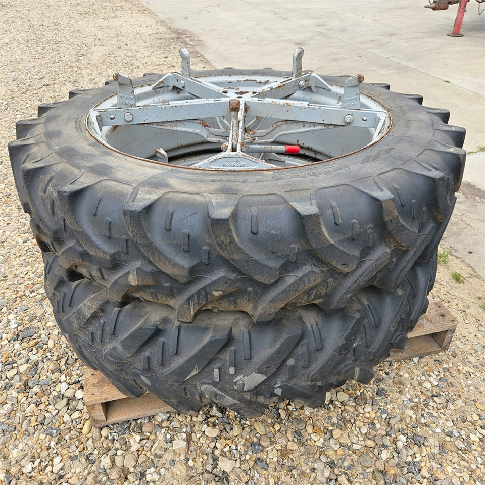 Kleber Tvillingehjul R38 - Трактор: фото 1 Kleber Tvillingehjul R38 - Трактор: фото 1