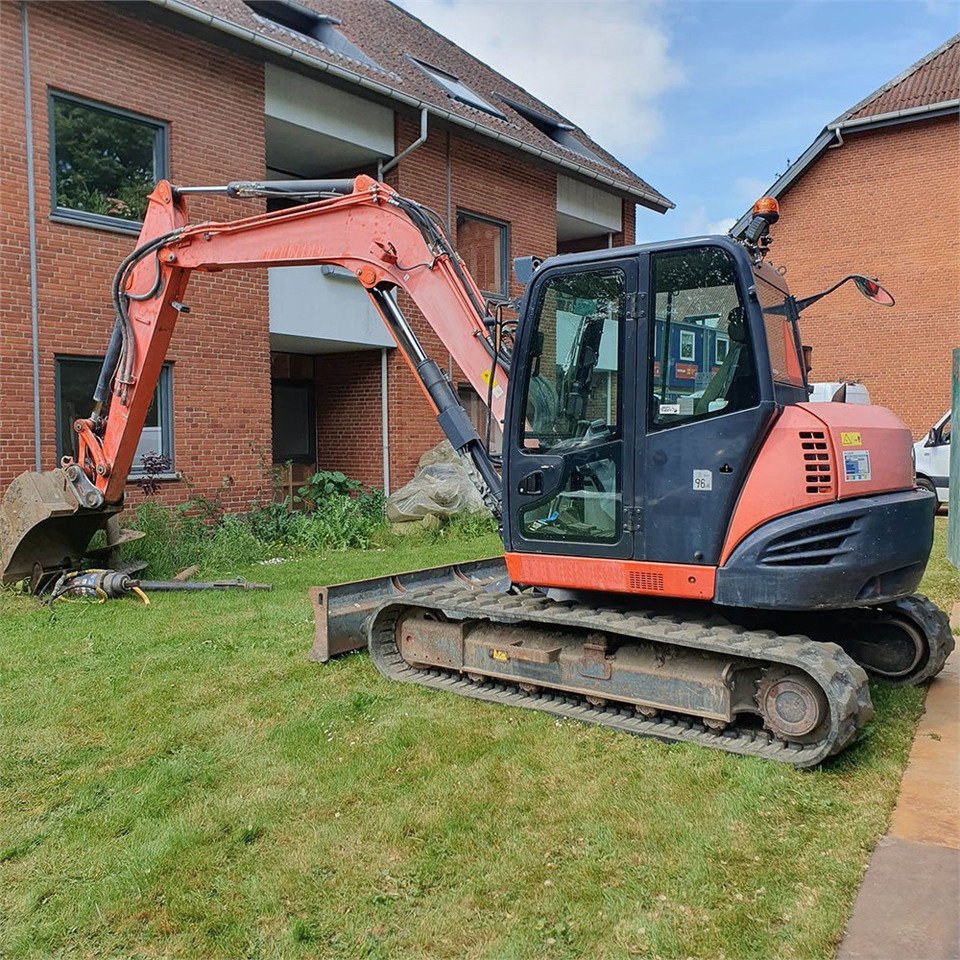 Kubota Kubota KX080-4 - Мини-экскаватор: фото 1 Kubota Kubota KX080-4 - Мини-экскаватор: фото 1