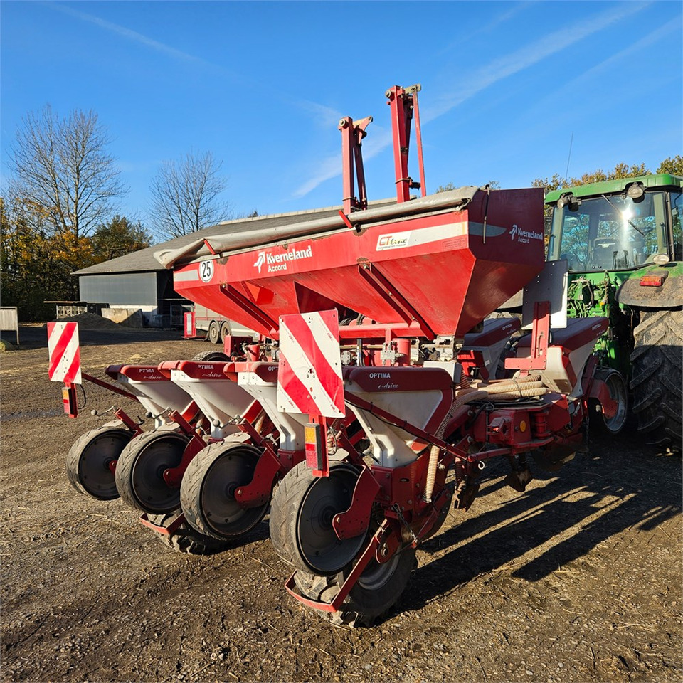 Kverneland Optima E-drive 8 - Посевная техника: фото 3 Kverneland Optima E-drive 8 - Посевная техника: фото 3