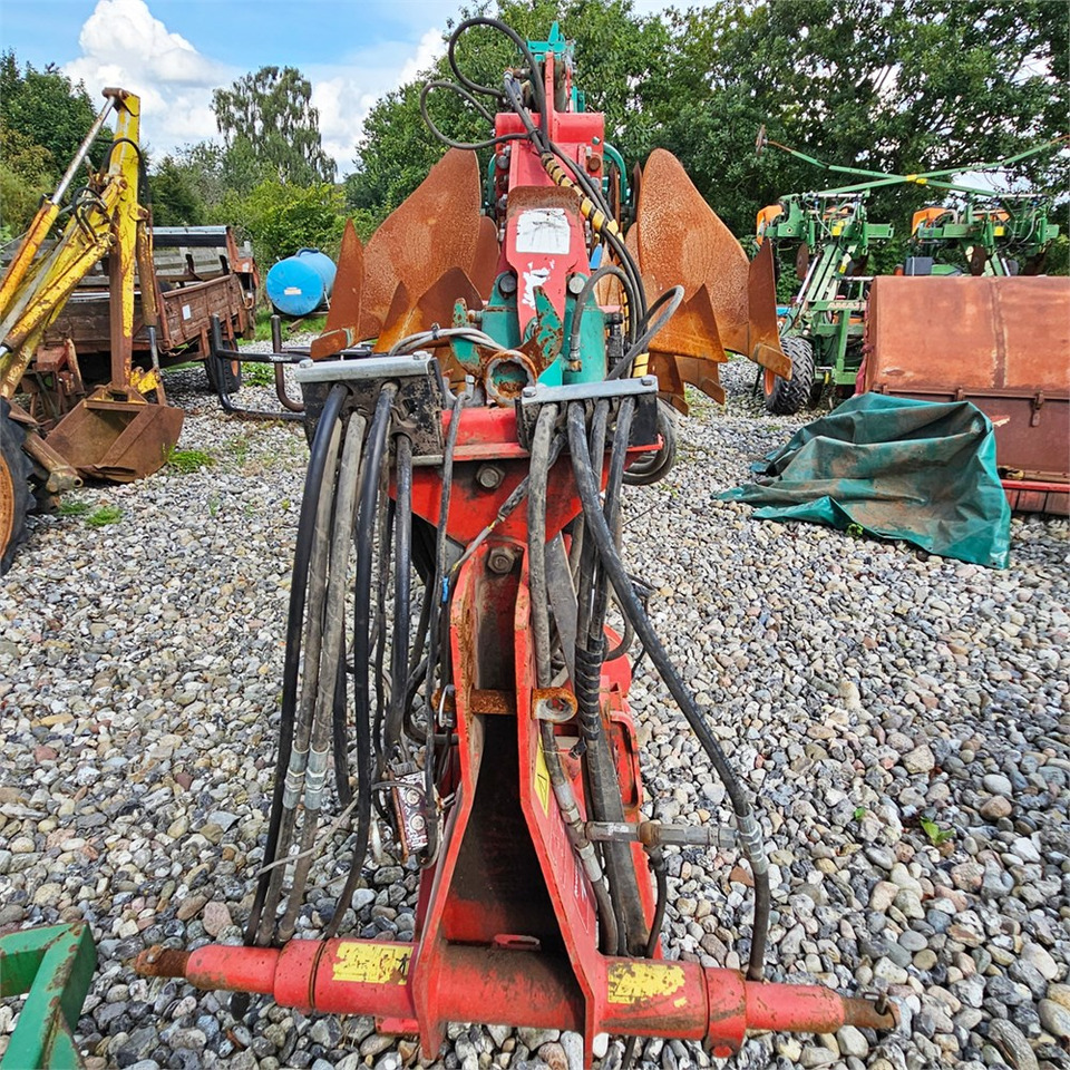 Kverneland PL 100 - Плуг: фото 2 Kverneland PL 100 - Плуг: фото 2