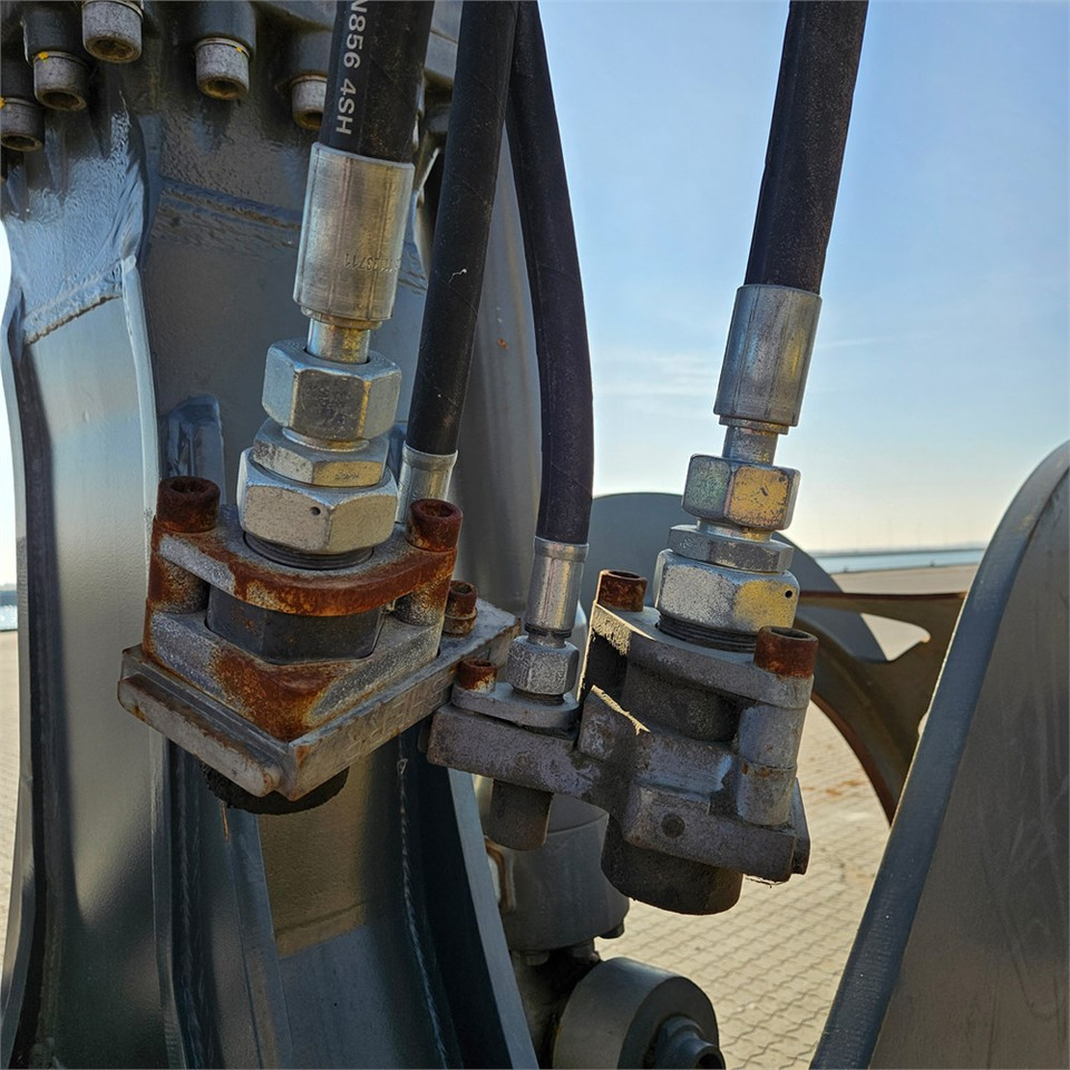 Перегружатель Liebherr GMH 120-1: фото 13 Перегружатель Liebherr GMH 120-1: фото 13