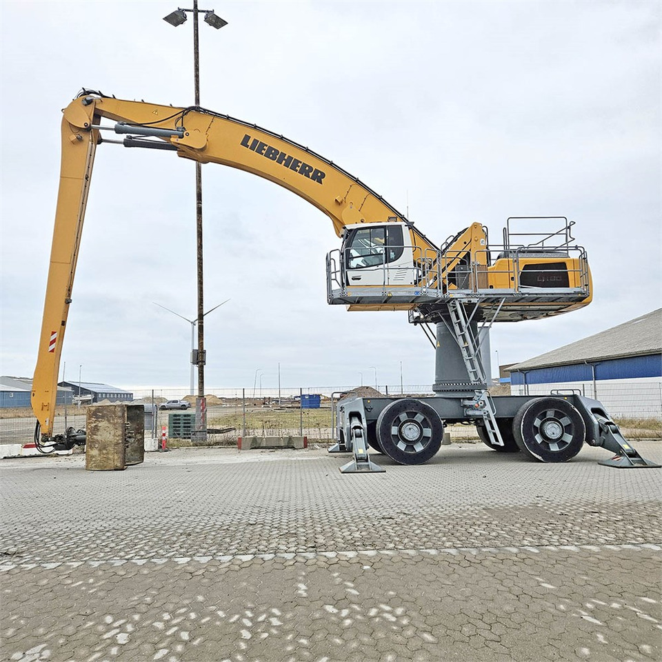 Liebherr LH 60 M Litronic High Rise - Перегружатель: фото 1 Liebherr LH 60 M Litronic High Rise - Перегружатель: фото 1