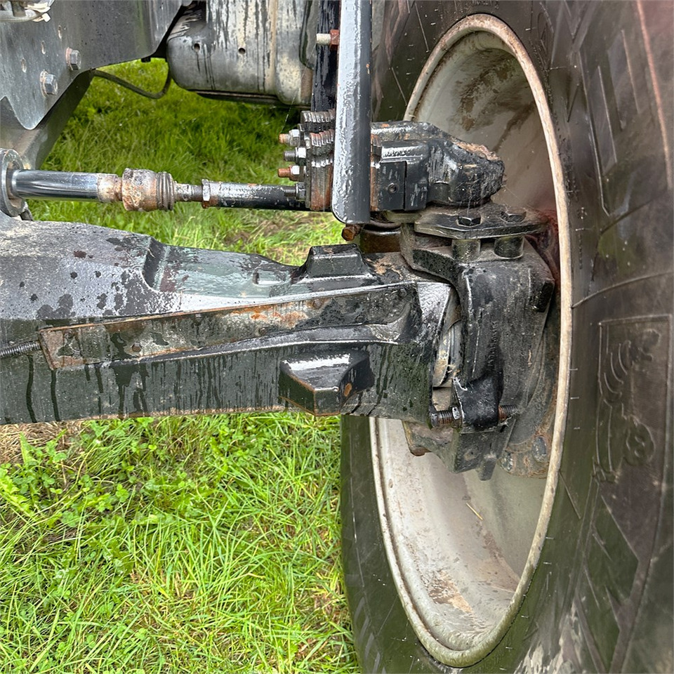 Трактор Massey Ferguson MF8460 Dyna-VT: фото 35