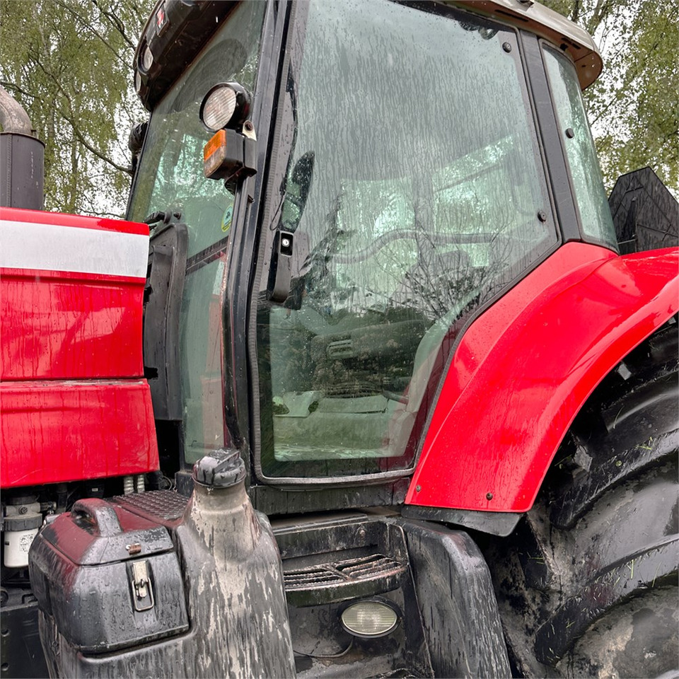 Трактор Massey Ferguson MF8460 Dyna-VT: фото 10