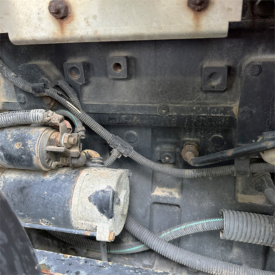 Трактор Massey Ferguson MF8460 Dyna-VT: фото 28