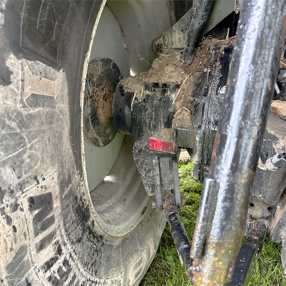 Трактор Massey Ferguson MF8460 Dyna-VT: фото 33