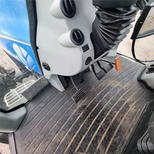 Трактор New Holland T8050 Class 5: фото 18