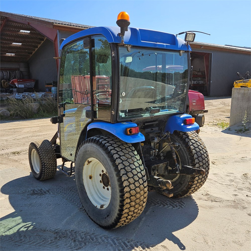 New Holland TC35DA - Коммунальный трактор: фото 4 New Holland TC35DA - Коммунальный трактор: фото 4