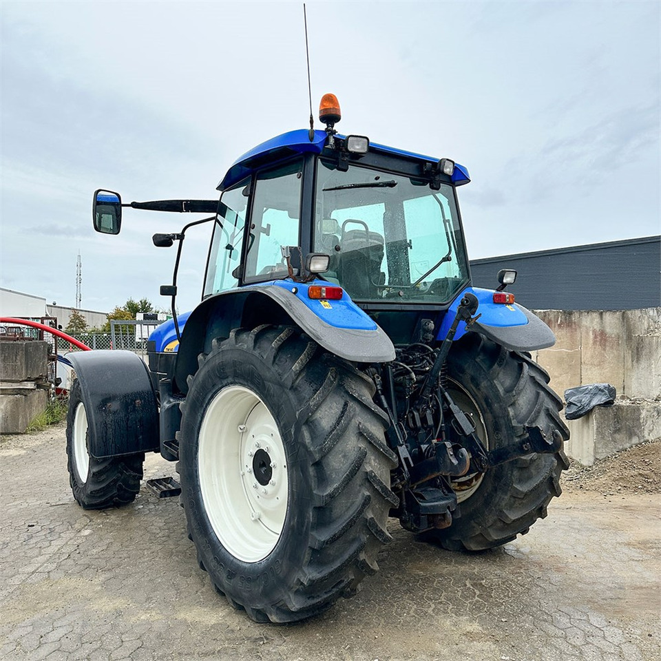 New Holland TM140 - Трактор: фото 4 New Holland TM140 - Трактор: фото 4