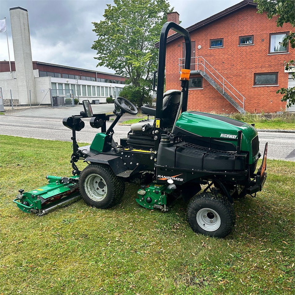 Ransomes Highway 3 4WD - Газонокосилка: фото 4 Ransomes Highway 3 4WD - Газонокосилка: фото 4
