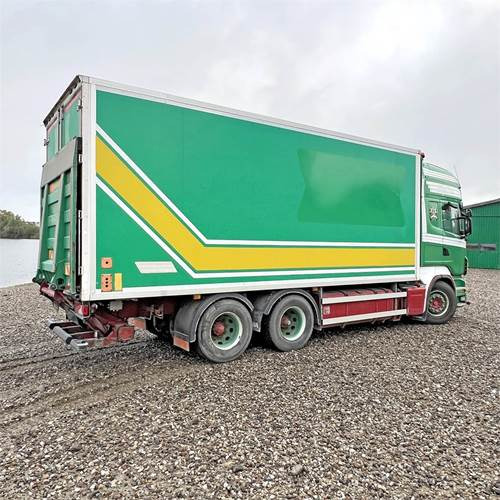 Грузовик с закрытым кузовом Scania R500: фото 18