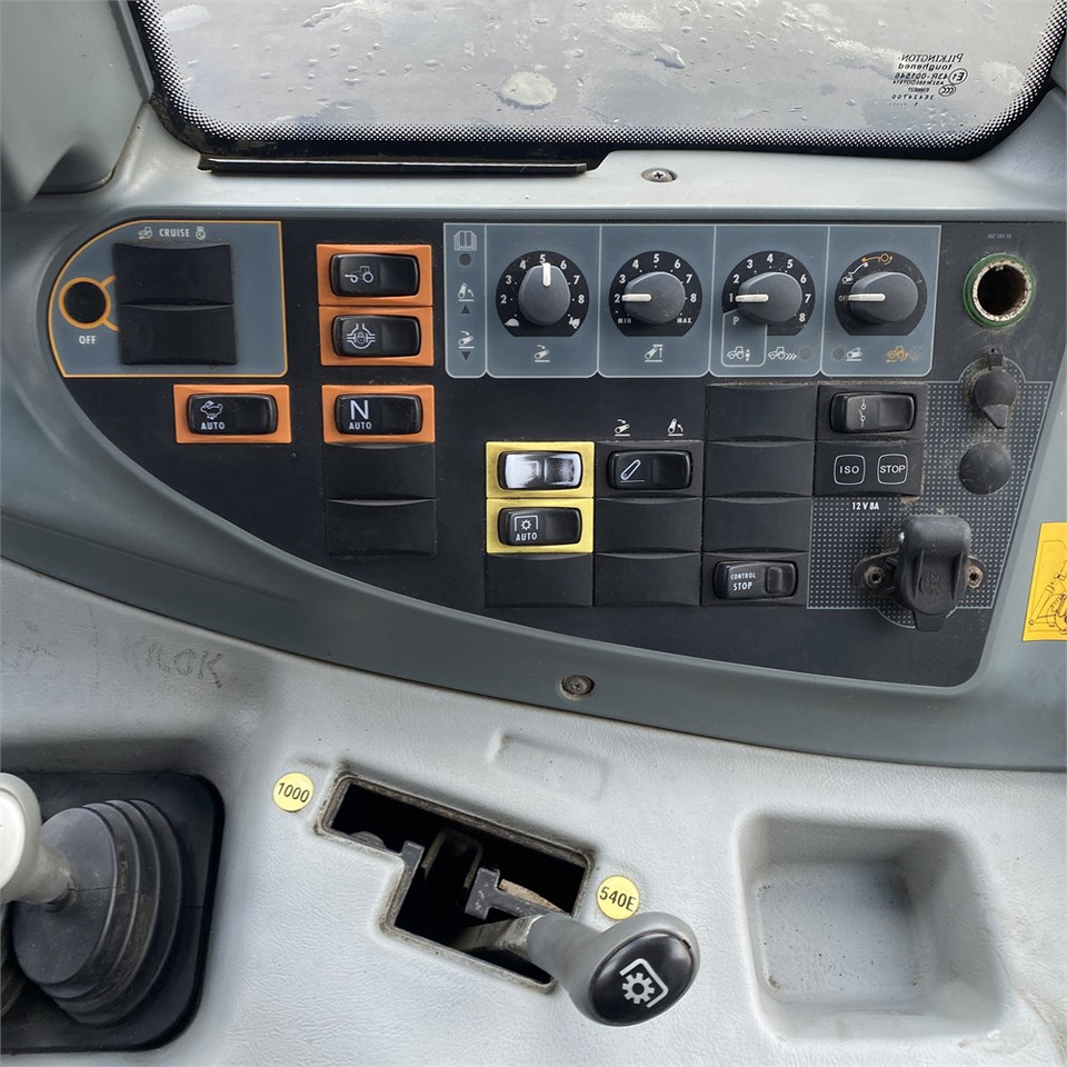 Трактор Valtra T 153: фото 14