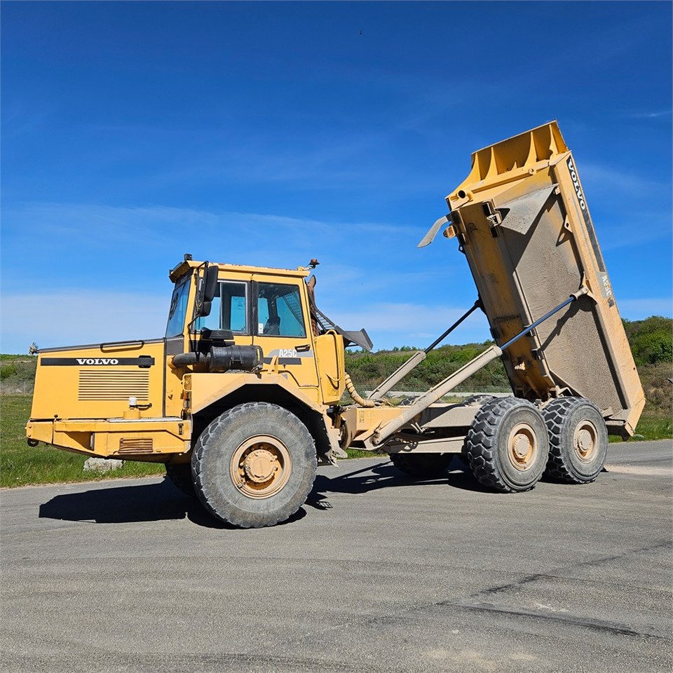 Volvo A25 C - Сочленённый самосвал: фото 2 Volvo A25 C - Сочленённый самосвал: фото 2