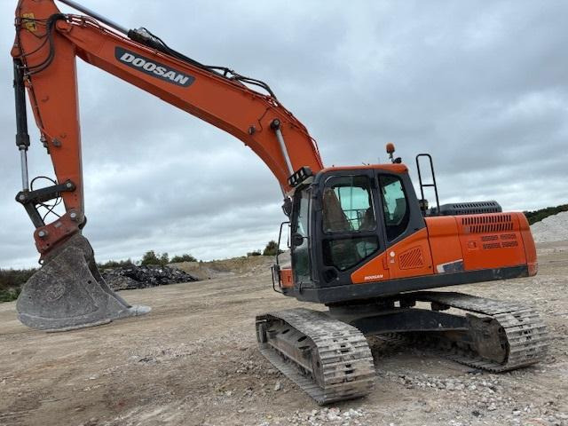 Doosan DX 225 LC-5 - Гусеничный экскаватор: фото 1 Doosan DX 225 LC-5 - Гусеничный экскаватор: фото 1