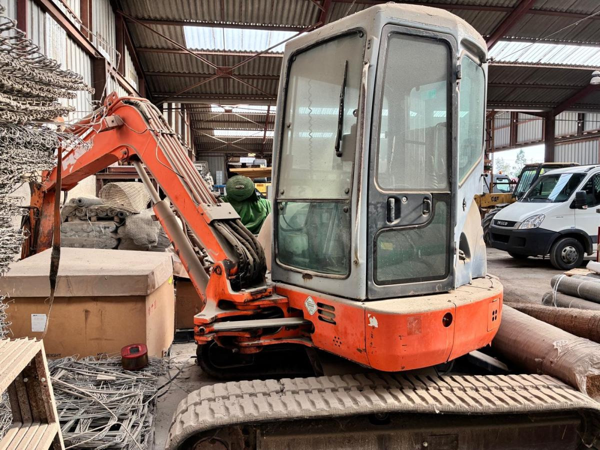 Hitachi EX 50-U - Мини-экскаватор: фото 1 Hitachi EX 50-U - Мини-экскаватор: фото 1