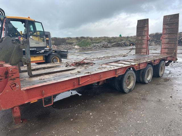 RECORD RPE 24 - Низкорамный прицеп: фото 3 RECORD RPE 24 - Низкорамный прицеп: фото 3