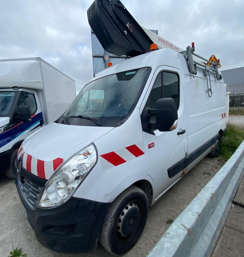 Renault Master - Грузовик с подъемником: фото 3 Renault Master - Грузовик с подъемником: фото 3