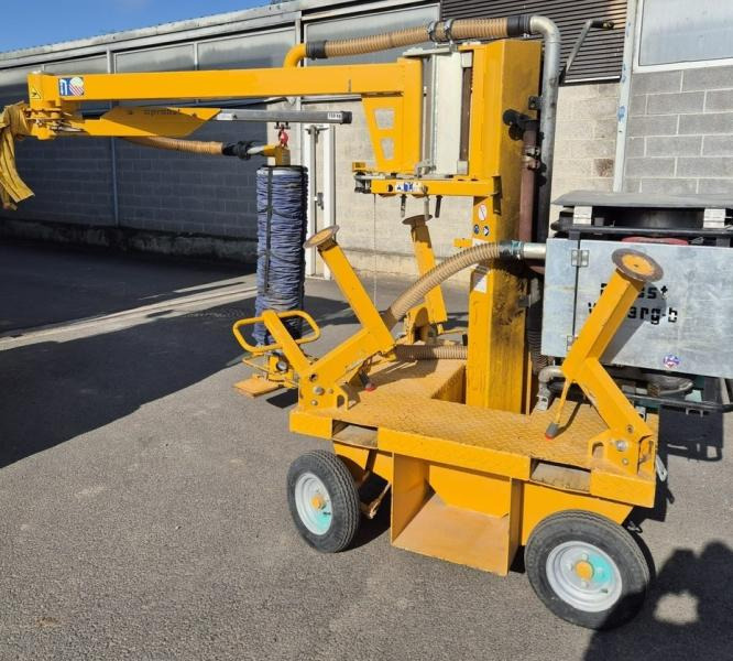 PROBST POSE BORDURE ET DALLE JUMBO MOBIL - Строительная техника: фото 1 PROBST POSE BORDURE ET DALLE JUMBO MOBIL - Строительная техника: фото 1