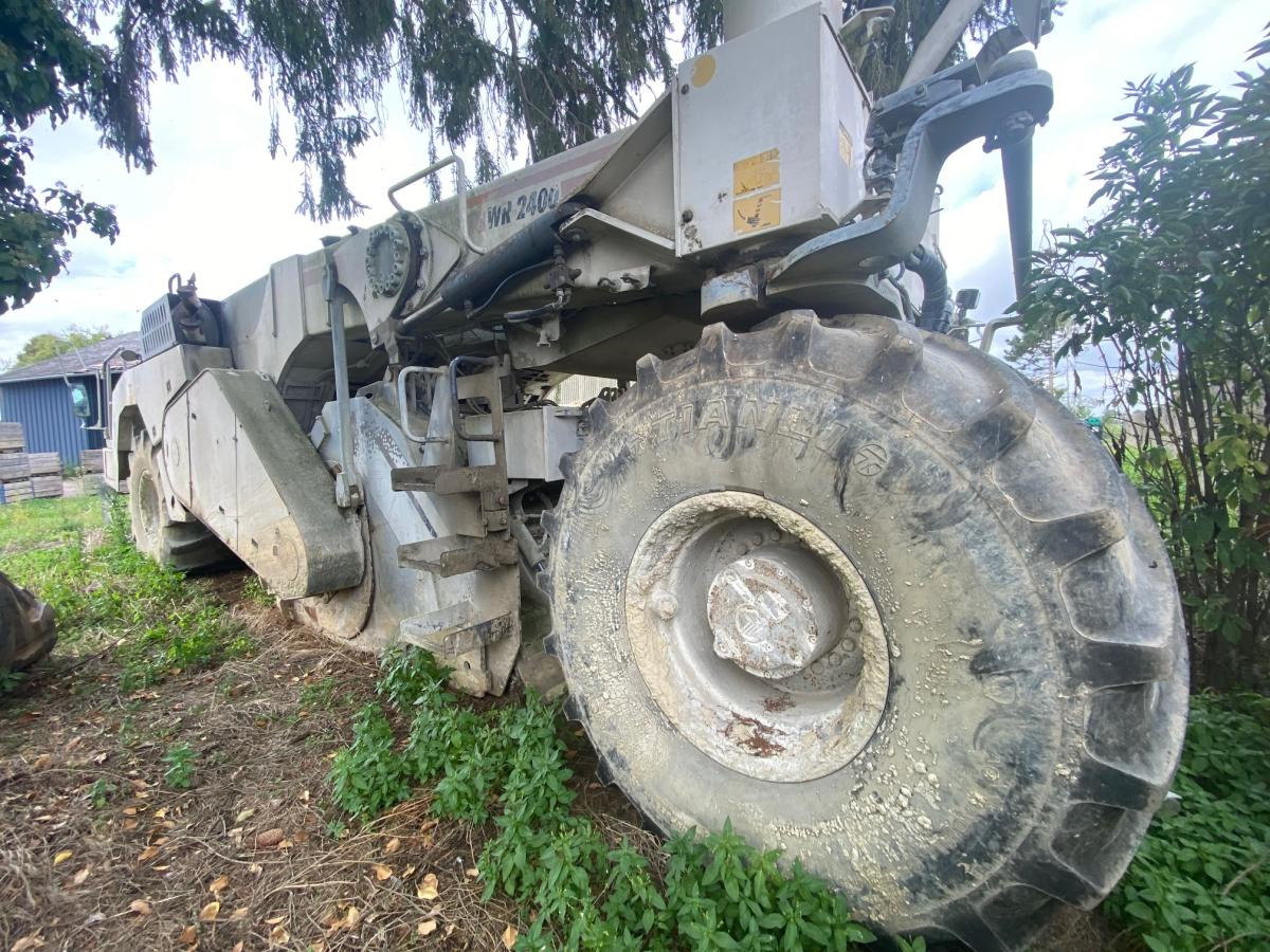 WIRTGEN WR 2400 - Стабилизатор грунта: фото 3 WIRTGEN WR 2400 - Стабилизатор грунта: фото 3