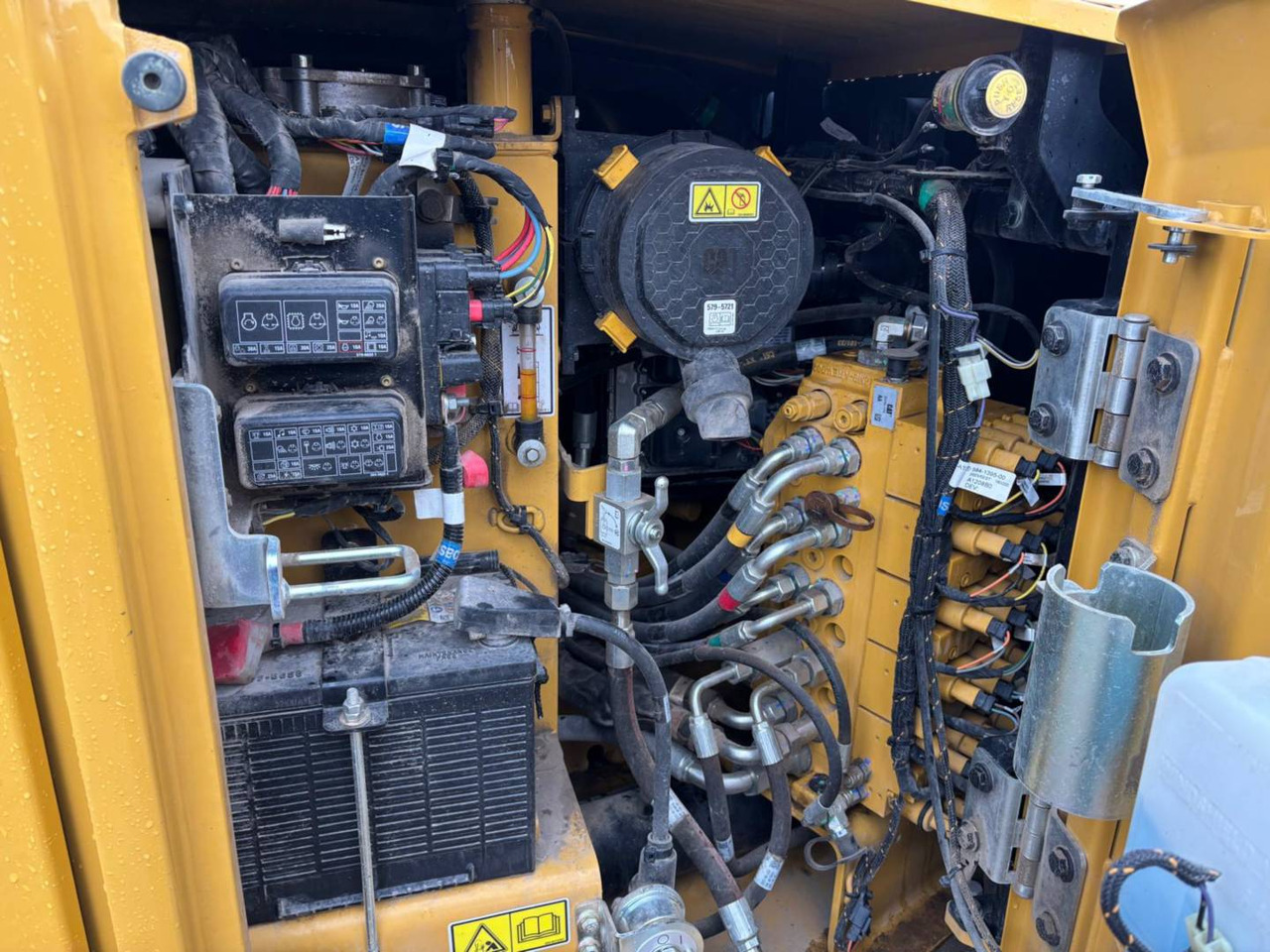 Гусеничный экскаватор CAT 305: фото 18