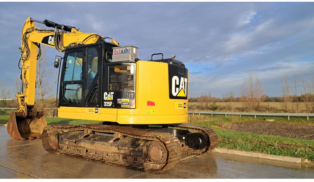 CAT 325F CR - Гусеничный экскаватор: фото 3 CAT 325F CR - Гусеничный экскаватор: фото 3
