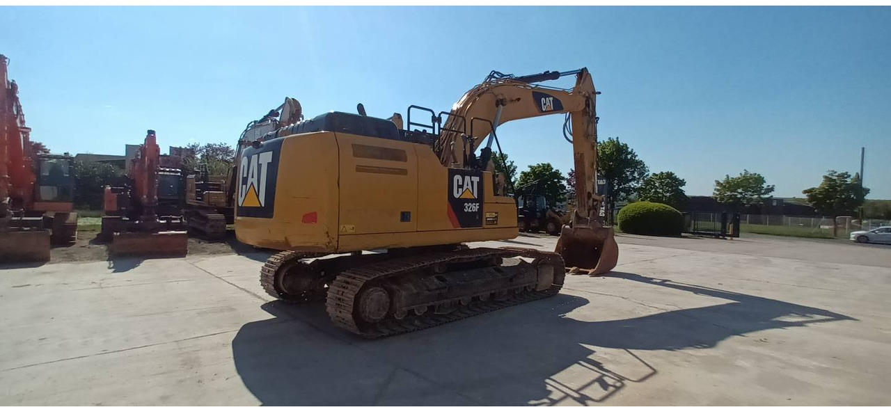 CAT 326F - Гусеничный экскаватор: фото 3 CAT 326F - Гусеничный экскаватор: фото 3