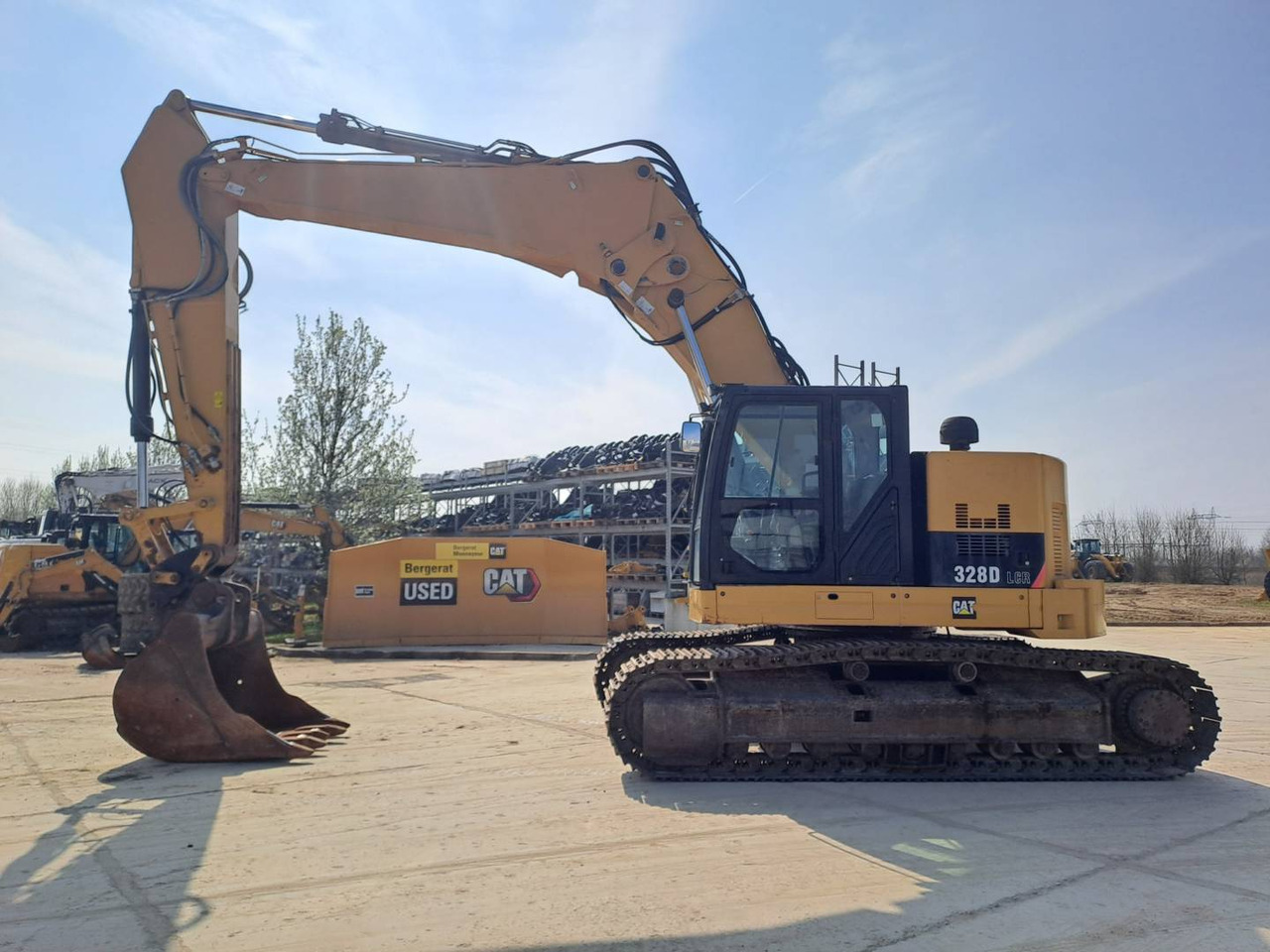 CAT 328DLCR - Гусеничный экскаватор: фото 1 CAT 328DLCR - Гусеничный экскаватор: фото 1