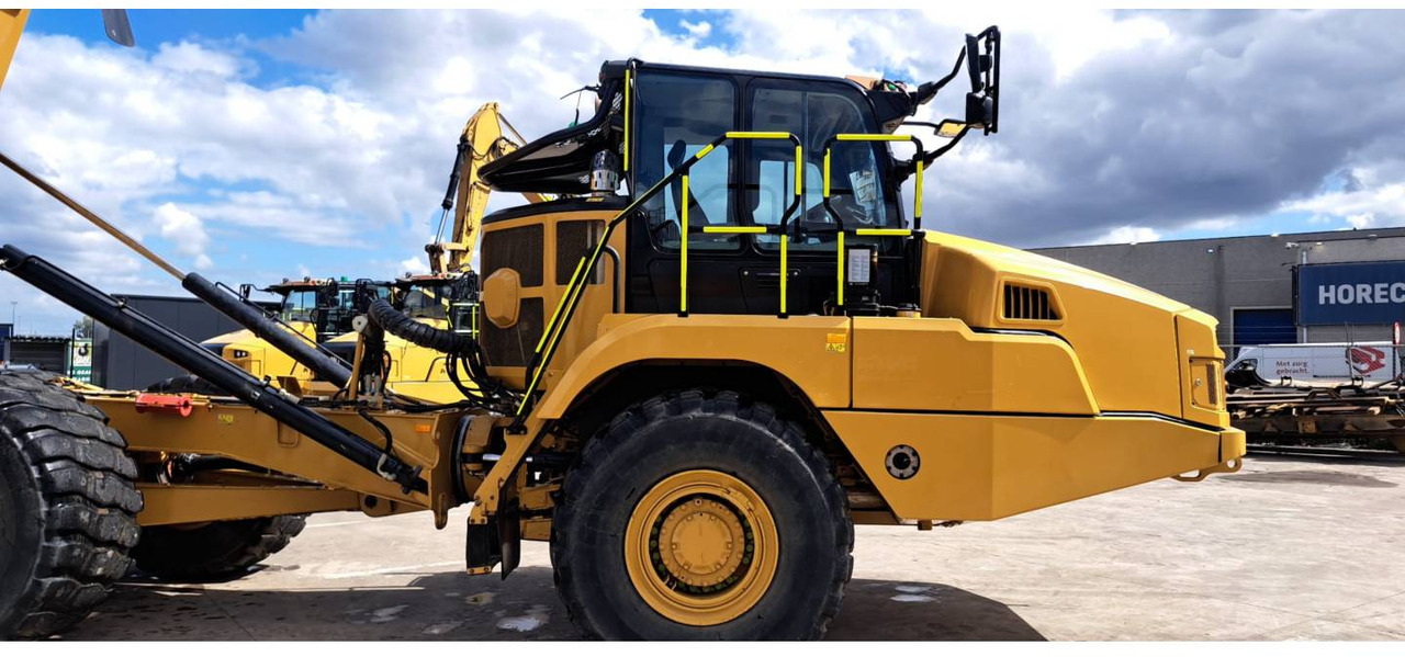 CAT 730 - Сочленённый самосвал: фото 3 CAT 730 - Сочленённый самосвал: фото 3