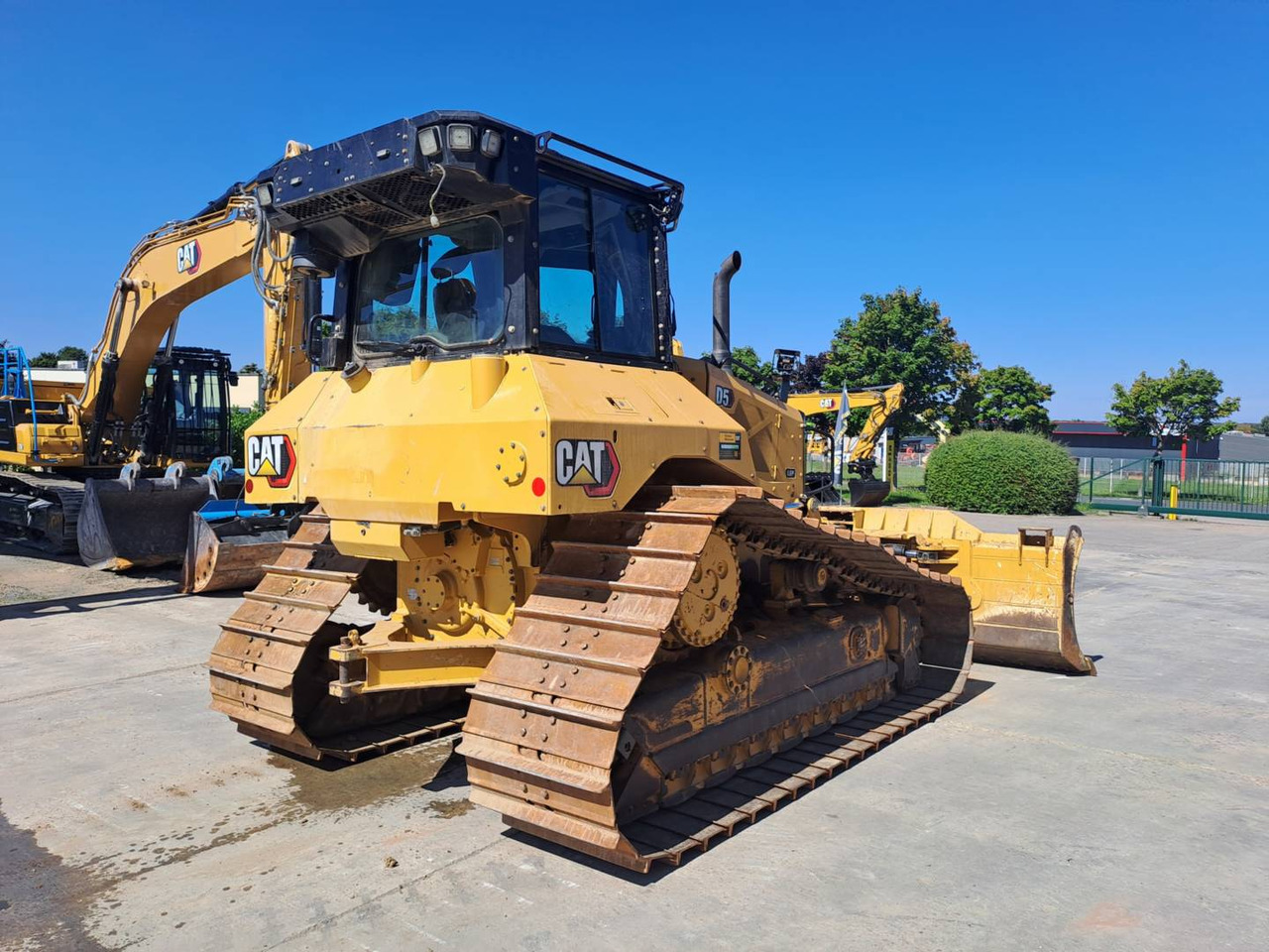CAT D5 - Бульдозер: фото 3 CAT D5 - Бульдозер: фото 3