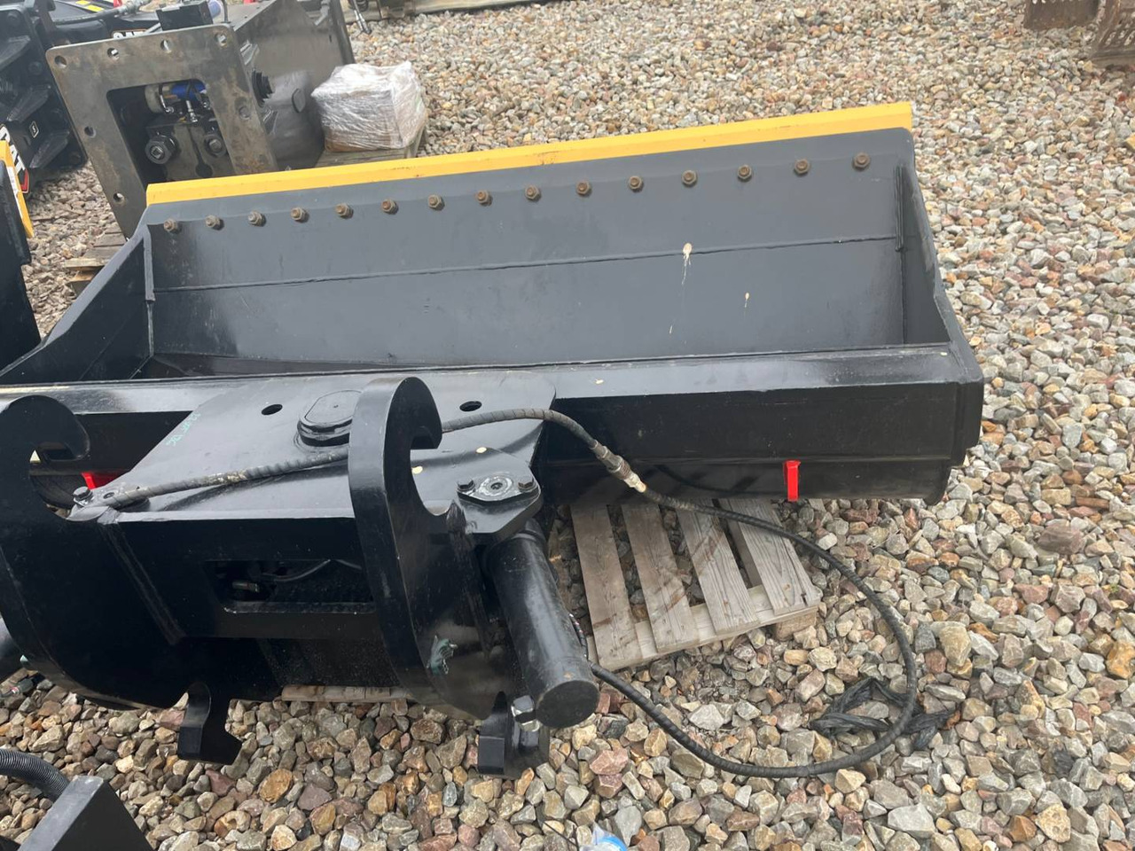 CAT GODET TILT/CW45S/2400MM - Ковш для экскаватора: фото 1 CAT GODET TILT/CW45S/2400MM - Ковш для экскаватора: фото 1