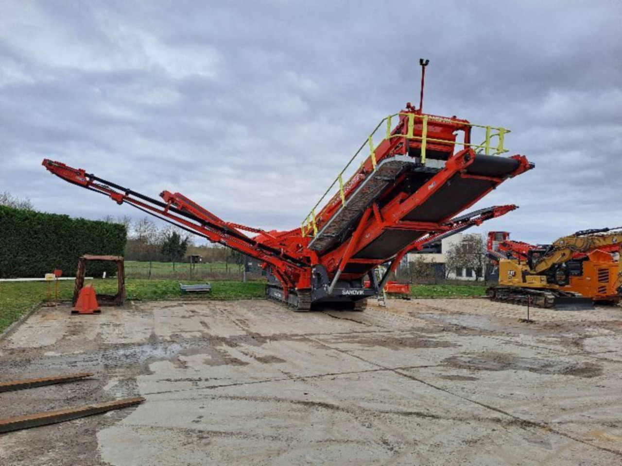 SANDVIK MINING & CONSTRUCTION QA452 - Дробилка: фото 5 SANDVIK MINING & CONSTRUCTION QA452 - Дробилка: фото 5