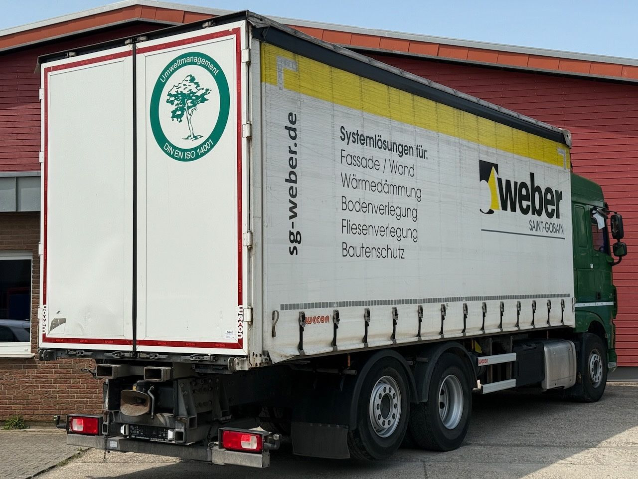 DAF XF 460 SpaceCab, Edscha, Lenkachse, Intarder - Тентованный грузовик: фото 2 DAF XF 460 SpaceCab, Edscha, Lenkachse, Intarder - Тентованный грузовик: фото 2