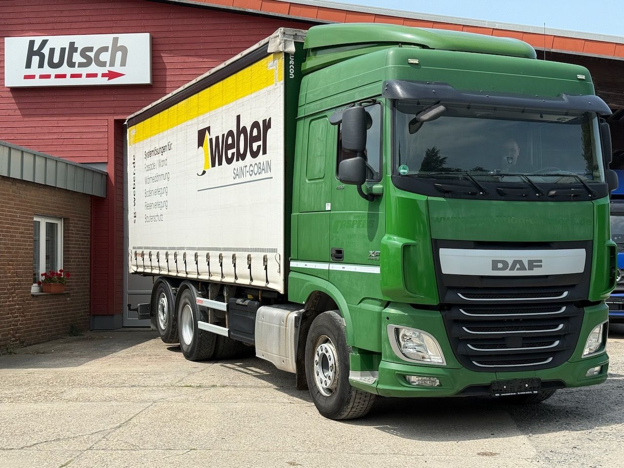 DAF XF 460 SpaceCab, Edscha, Lenkachse, Intarder - Тентованный грузовик: фото 5 DAF XF 460 SpaceCab, Edscha, Lenkachse, Intarder - Тентованный грузовик: фото 5