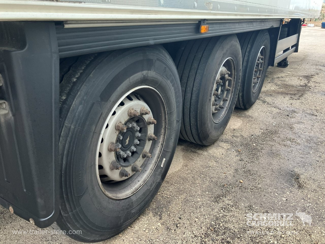 SCHMITZ Semiremolque Frigo Standard - Изотермический полуприцеп: фото 3 SCHMITZ Semiremolque Frigo Standard - Изотермический полуприцеп: фото 3