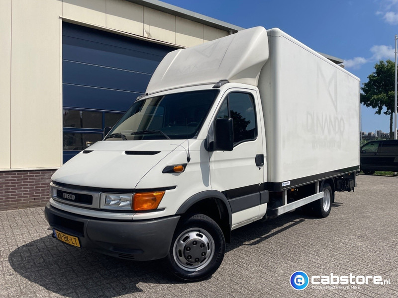 Iveco 40C 40C12 EURO 3 4x2 Bakwagen Euro 3 - Bouwjaar 2003 - APK tot 10-05-2026 -Handgeschakelde versnellingsbak - Малотоннажный фургон: фото 2 Iveco 40C 40C12 EURO 3 4x2 Bakwagen Euro 3 - Bouwjaar 2003 - APK tot 10-05-2026 -Handgeschakelde versnellingsbak - Малотоннажный фургон: фото 2