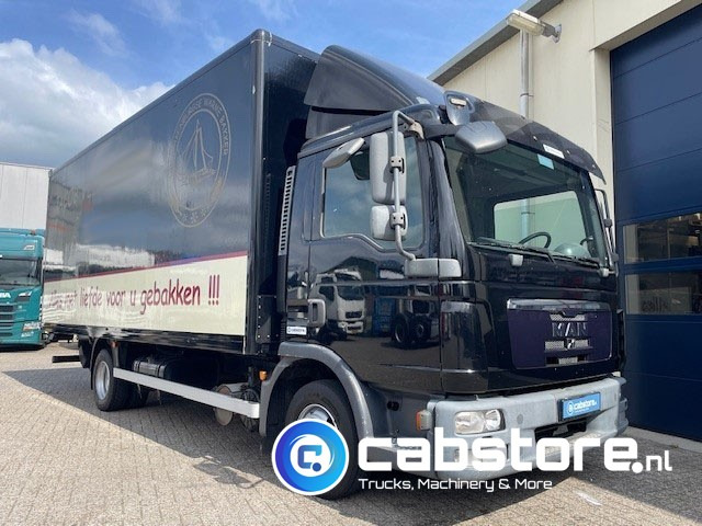 MAN TGL 8.180 4X2 BB  Euro 5 - Handgeschakelde versnellingsbak - Laadklep - Bouwjaar 2010 - 3 zitplaatsen - Грузовик с закрытым кузовом: фото 2 MAN TGL 8.180 4X2 BB  Euro 5 - Handgeschakelde versnellingsbak - Laadklep - Bouwjaar 2010 - 3 zitplaatsen - Грузовик с закрытым кузовом: фото 2