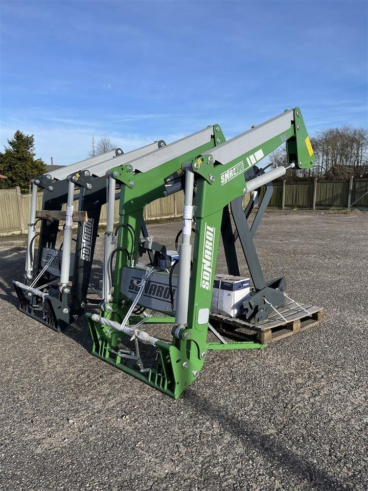 Sonarol LC SNR 400 - Фронтальный погрузчик для трактора: фото 1 Sonarol LC SNR 400 - Фронтальный погрузчик для трактора: фото 1