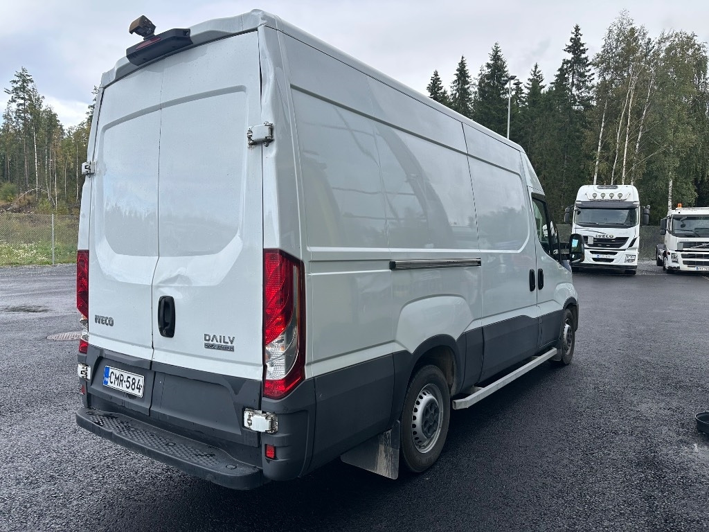 Iveco 35S14N Kylmäkone - Цельнометаллический фургон: фото 4 Iveco 35S14N Kylmäkone - Цельнометаллический фургон: фото 4