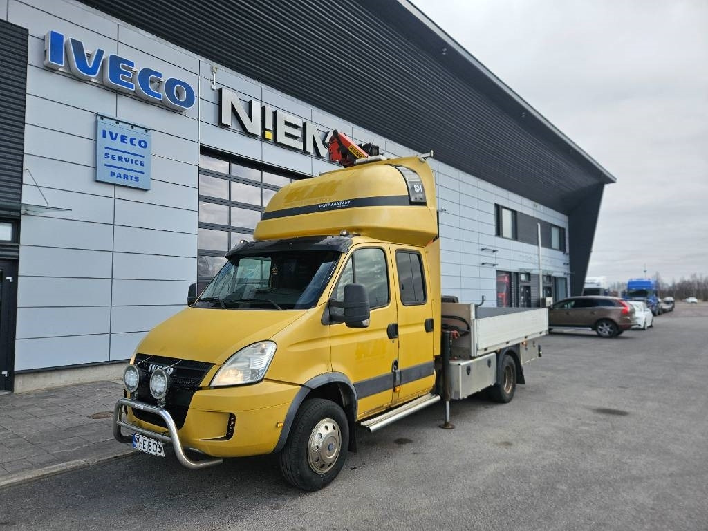 Iveco Daily 65C18 D Palfinger PK3700+ makuuohjaamo - Малотоннажный бортовой грузовик: фото 1 Iveco Daily 65C18 D Palfinger PK3700+ makuuohjaamo - Малотоннажный бортовой грузовик: фото 1