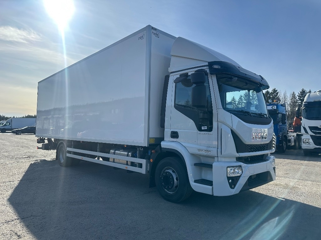 Iveco Eurocargo 160E28 - Грузовик с закрытым кузовом: фото 3 Iveco Eurocargo 160E28 - Грузовик с закрытым кузовом: фото 3