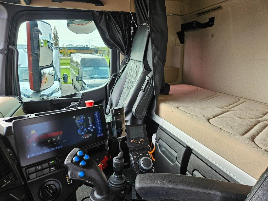 Самосвал Sisu Polar 625 76tn tienhoitoauto: фото 16