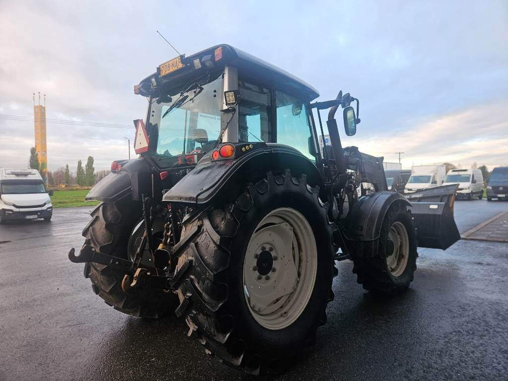 Valtra N121 HT ,53kmh, trukkipiikit, kauha, aura - Трактор: фото 5 Valtra N121 HT ,53kmh, trukkipiikit, kauha, aura - Трактор: фото 5