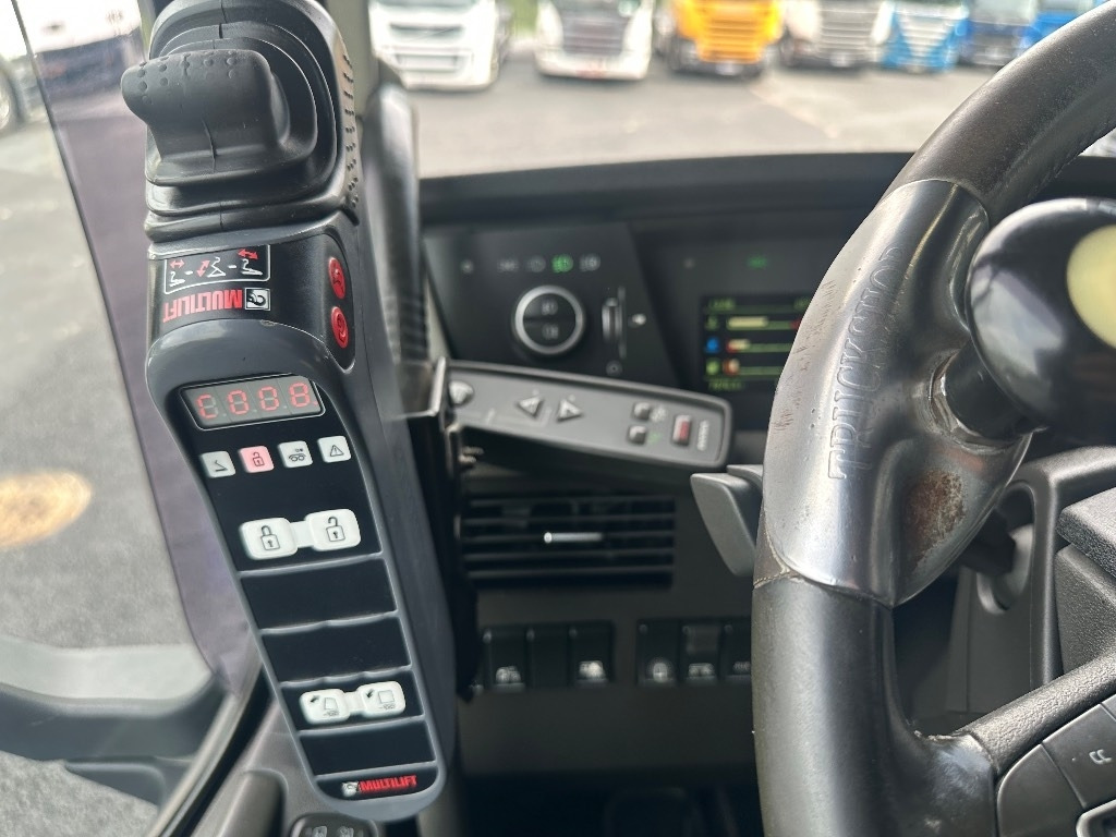 Volvo FH13 540 6x2 Manuaali  в лизинг Volvo FH13 540 6x2 Manuaali: фото 17