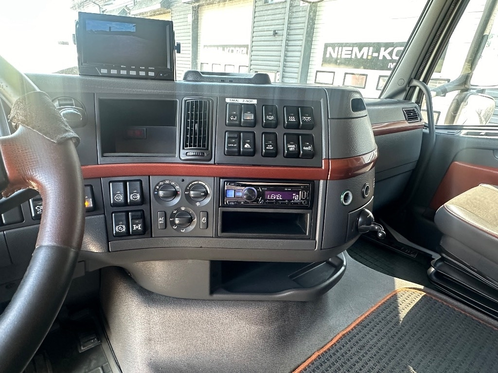 Тросовый мультилифт Volvo FH16 540 8x4*4: фото 19