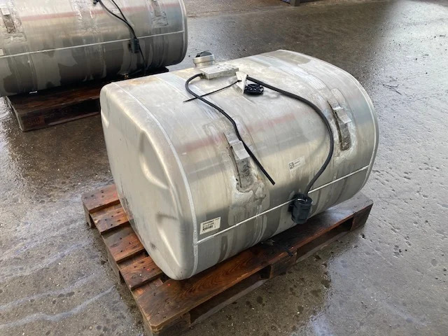 Scania Diesel tank – Scania 2713470 - Топливный бак для Грузовиков: фото 4 Scania Diesel tank – Scania 2713470 - Топливный бак для Грузовиков: фото 4