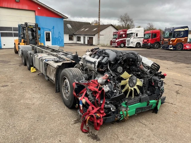 Scania S590 6X2 - Грузовик-шасси: фото 2 Scania S590 6X2 - Грузовик-шасси: фото 2