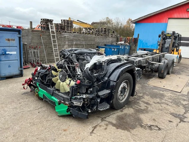 Scania S590 6X2 - Грузовик-шасси: фото 1 Scania S590 6X2 - Грузовик-шасси: фото 1