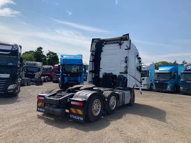 Volvo FH460 6X2 - Тягач: фото 3 Volvo FH460 6X2 - Тягач: фото 3