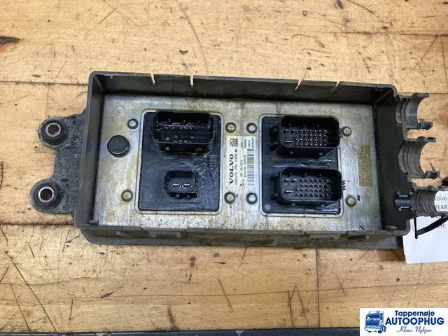 Volvo Chassis control unit CCIOM MID VT – Volvo 22881415 - Электрическая система для Грузовиков: фото 1 Volvo Chassis control unit CCIOM MID VT – Volvo 22881415 - Электрическая система для Грузовиков: фото 1