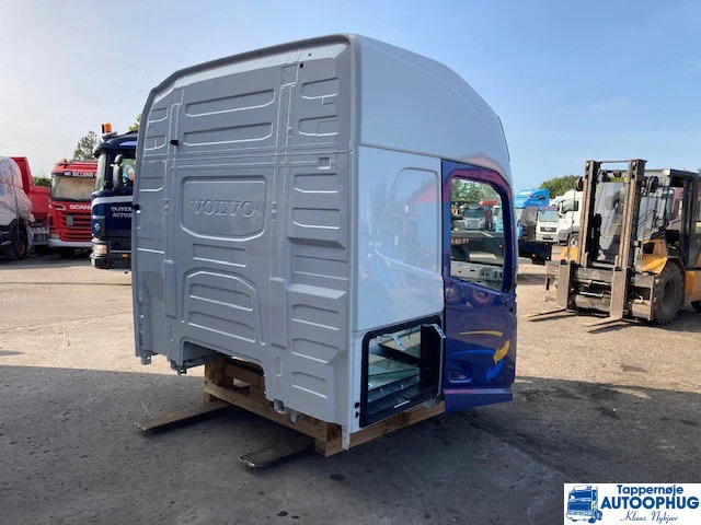 Volvo FH4 førerhus / cabine / CAP HI 215 (Kopier) - Кабина и интерьер для Грузовиков: фото 2 Volvo FH4 førerhus / cabine / CAP HI 215 (Kopier) - Кабина и интерьер для Грузовиков: фото 2